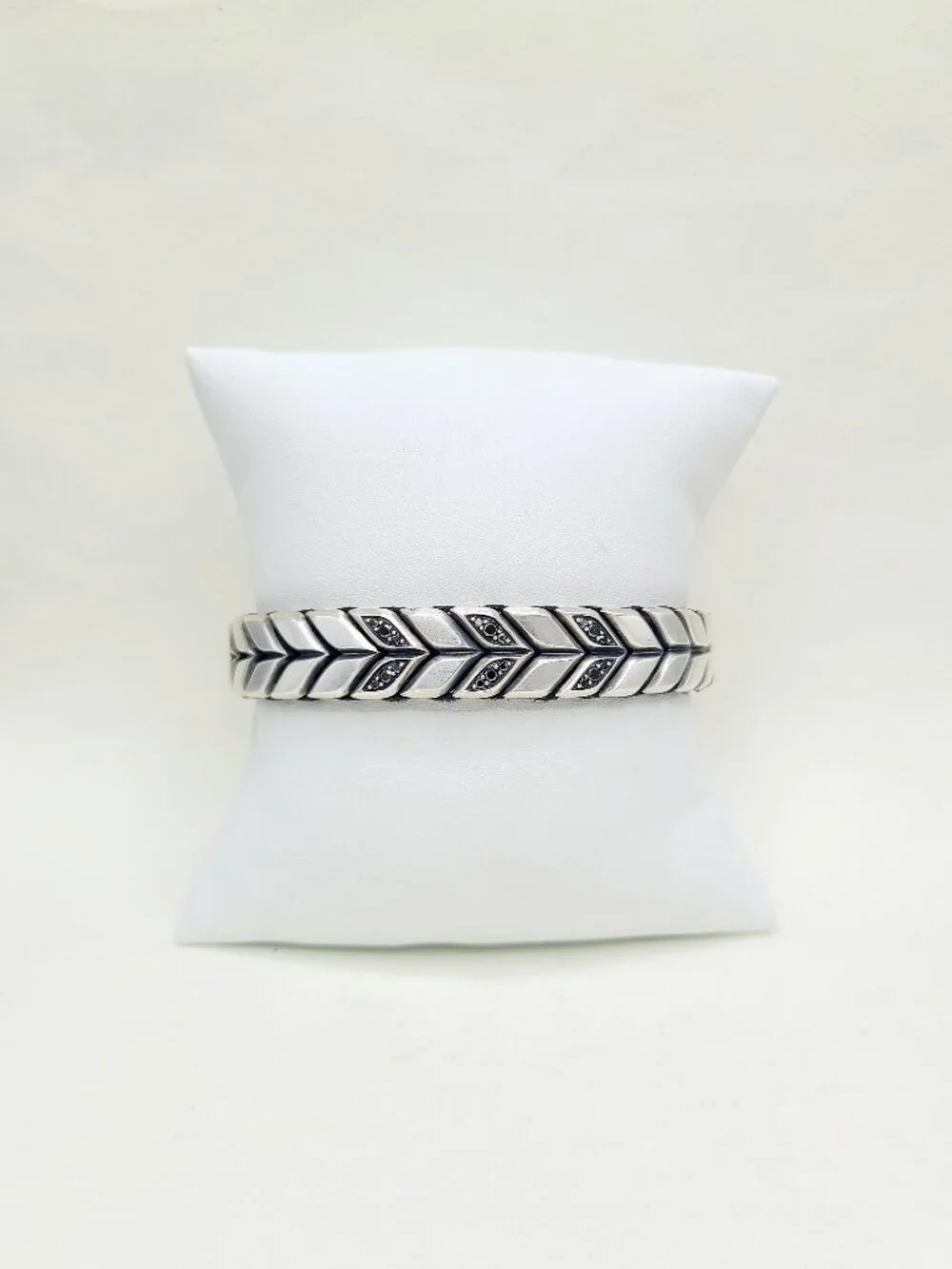 David Yurman Chevron Bracelet in Sterling Silver w/ Pavé Black Diamonds - Medium